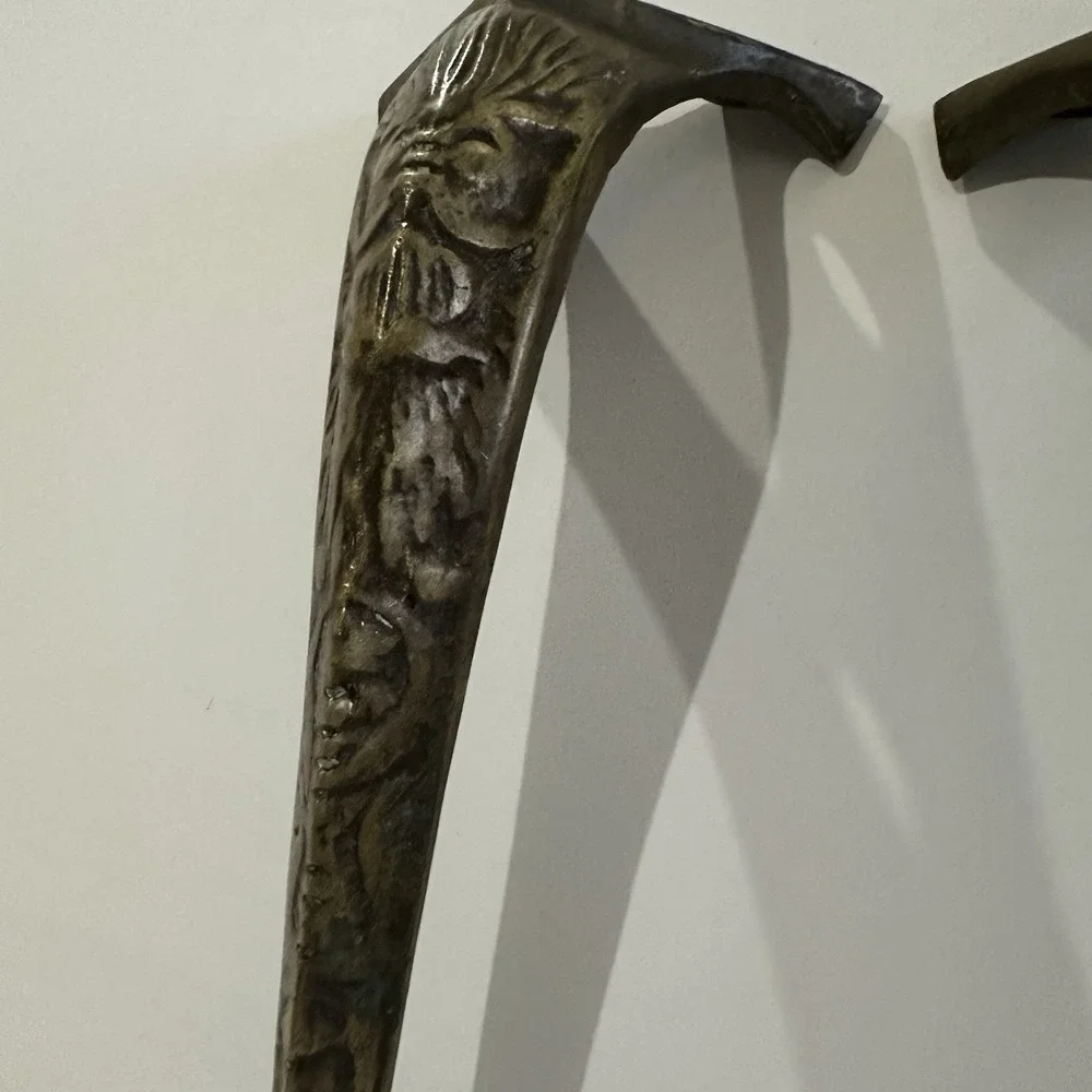 The Unbranded Brand face legs